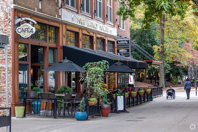 Cafe 4 is one of the hotspots that locals frequent in Market Square.