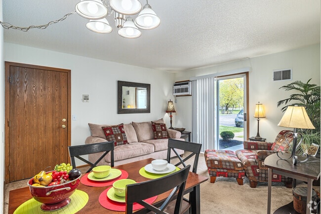 Chesterfield of Maumee, Maumee, OH 43537 - photo 2