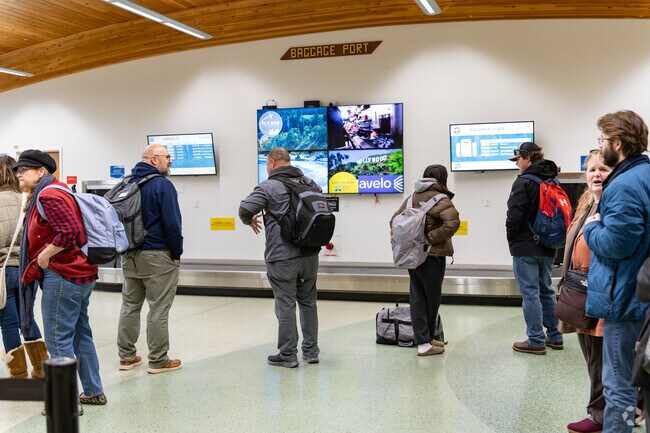 Catch a flight to or from Valley West at the Humboldt Airport.