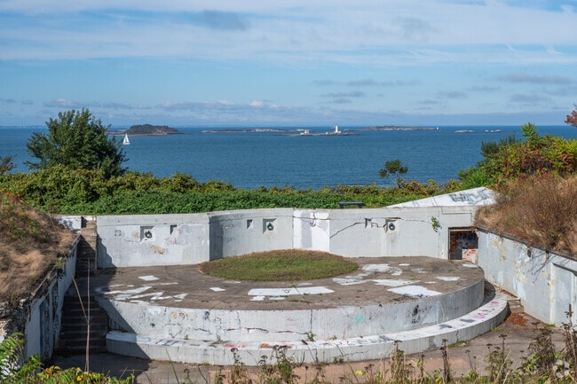 Take in the breathtaking views from Fort Revere Park in Telegraph Hill.