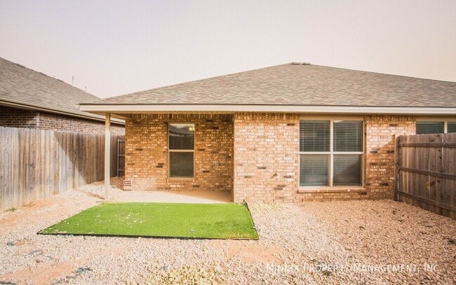 2117 N Jayton Ave unit B, Lubbock, TX 79403 - photo 2
