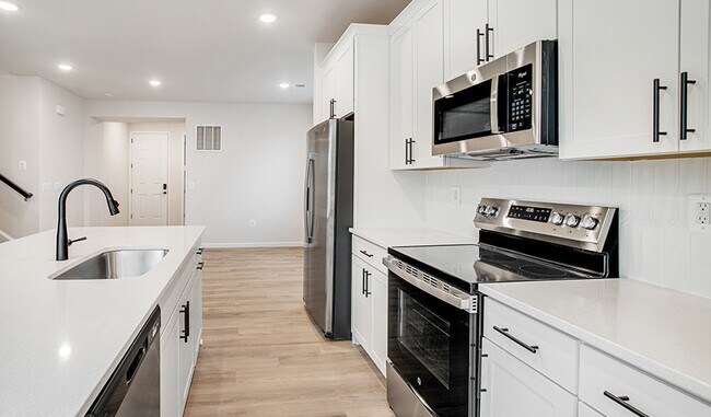 35551 Aspen Way, Locust Grove, VA 22508 - photo 4