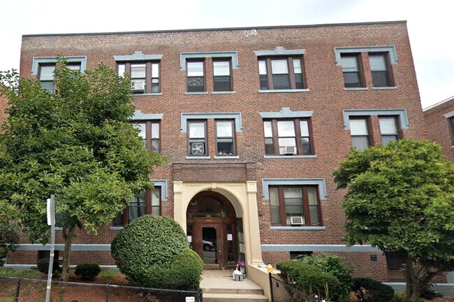 21 Park Vale Ave unit 1, Allston, MA 02134 - photo 2