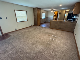 4664 Us-30, Kearney, NE 68845