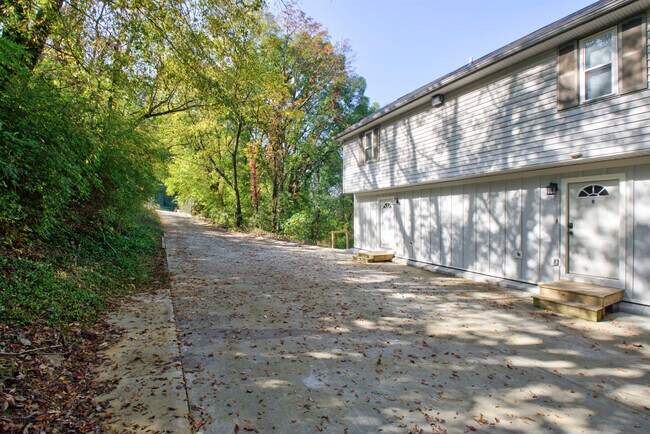 1315 E Main St Extension unit A, Chattanooga, TN 37404 - photo 2