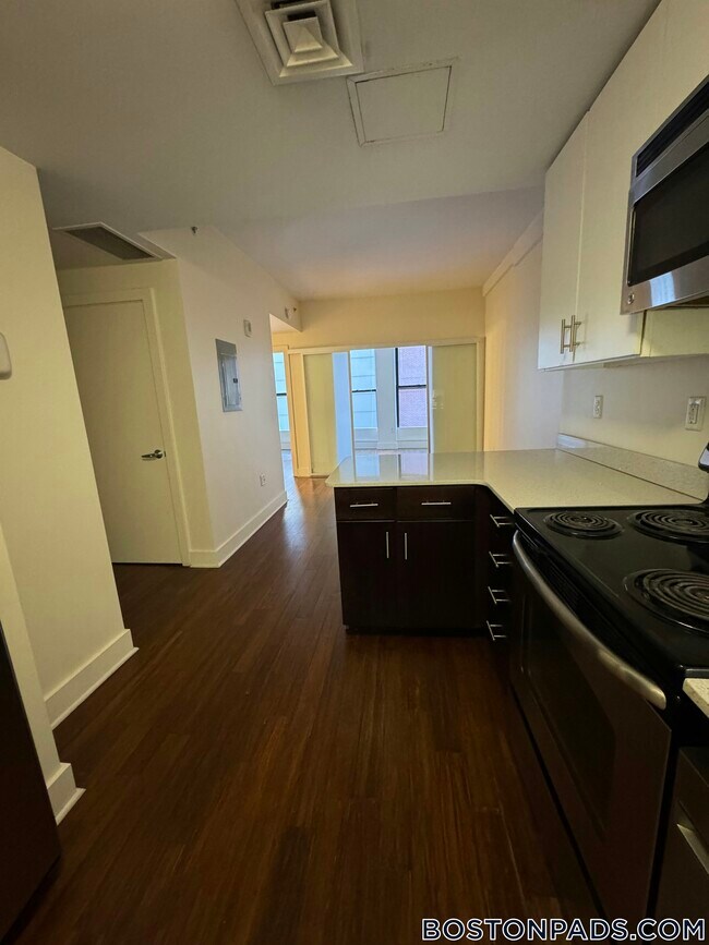 8 Winter Place unit 305, Boston, MA 02108 - photo 7