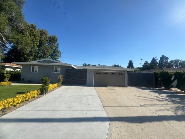 4628 W Simmons Ave, Orange, CA 92868 - photo 3