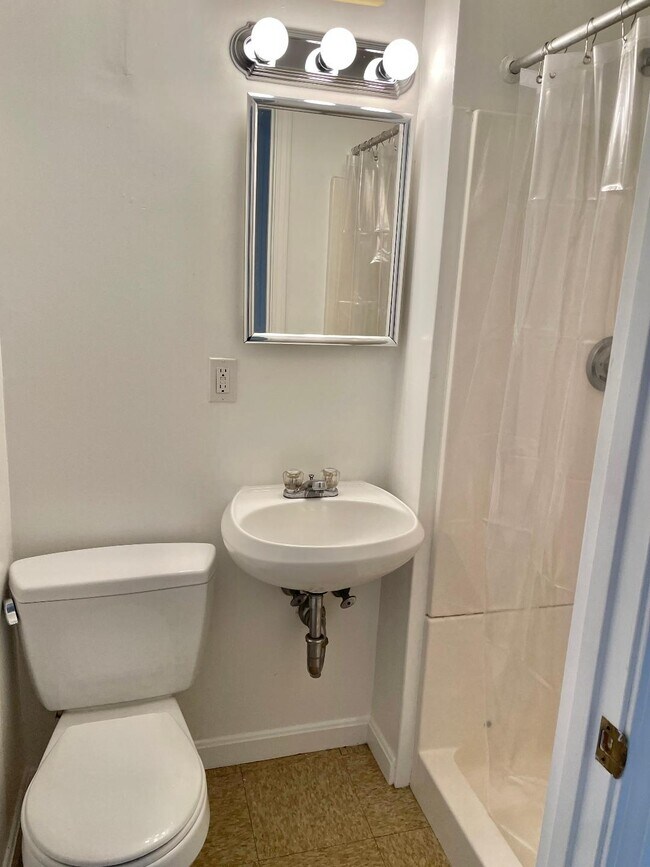 1079 Beacon St unit 1, Brookline, MA 02446 - photo 7