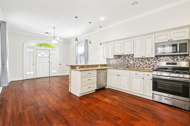 1236 Alvar St, New Orleans, LA 70117 - photo 4