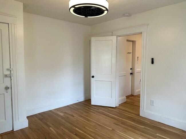 105 Chubbuck St unit 2, Quincy, MA 02169 - photo 5