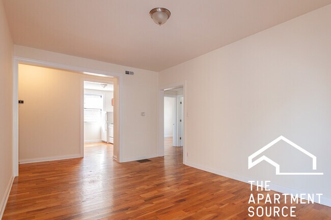 1450 W Byron St unit 1, Chicago, IL 60613 - photo 3