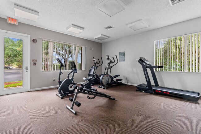 Palm Springs Apartments, Palm Springs, FL 33406 - photo 5