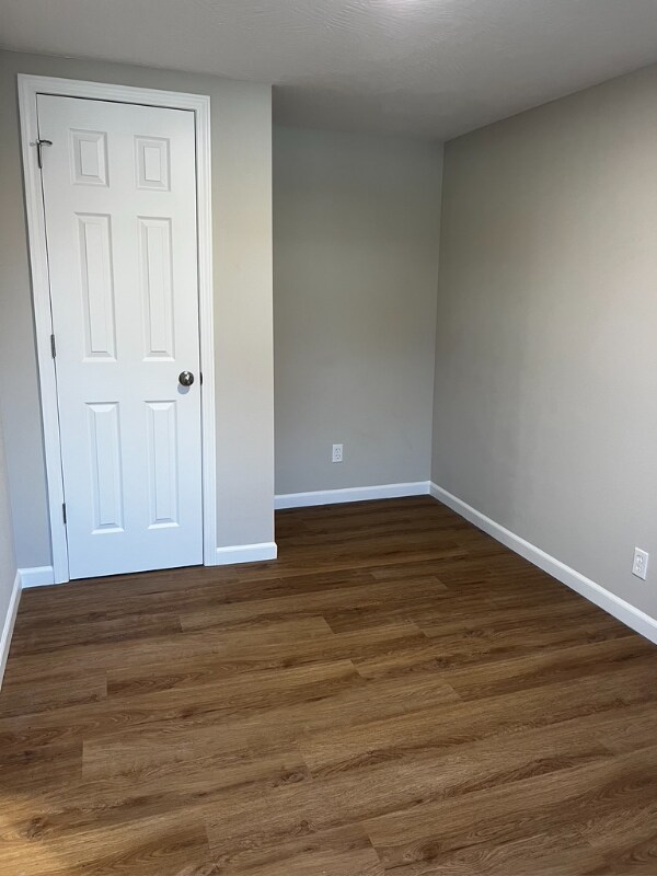 100 W College St unit C, Aurora, MO 65605 - photo 7