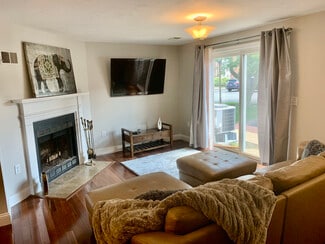 142 Quincy Shore Dr Unit 155, Quincy, MA 02171