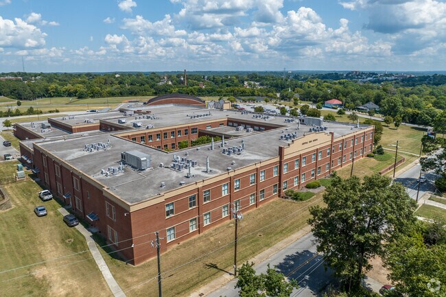 Central High School serves in the Bibb County School District.