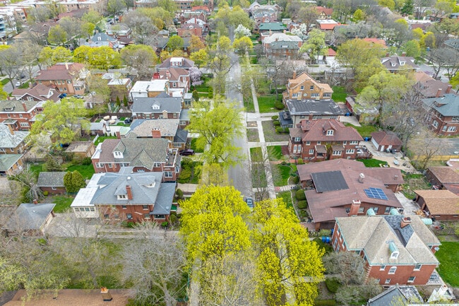 The Jackson Park Highlands neighborhood is home to quiet,  beautifully manicured front lawns.