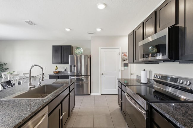 16849 Trite Bend St, Wimauma, FL 33598 - photo 4