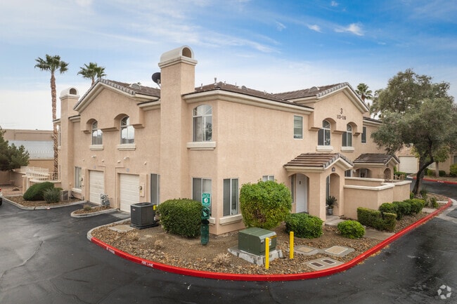 Condos are common living spaces found in Paradise Valley East.