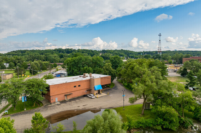 Kalamazoo Covenant Academy has a student population of 132.