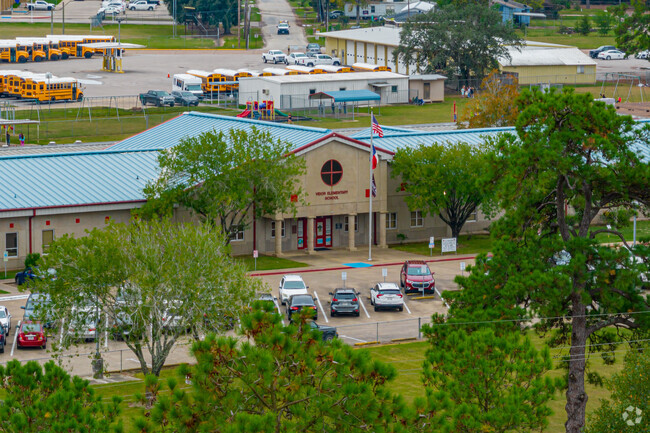 Vidor Elementary has a rating of C+ on Niche.