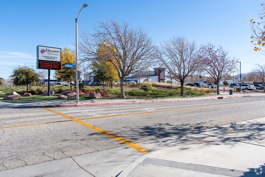 Cottonwood Elementary is located at 2740 W. Ave. P-8, Palmdale, CA 93551.