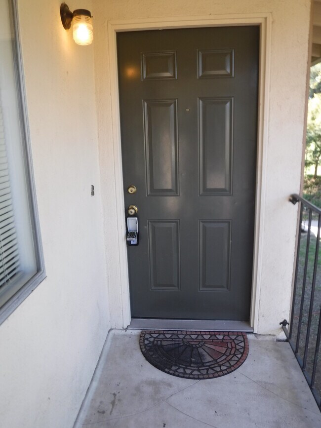 626 Ammunition Rd unit 32, Fallbrook, CA 92028 - photo 3