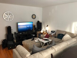 731 S Woodlawn Ave Unit 731 Woodlawn Apt A, Bloomington, IN 47401