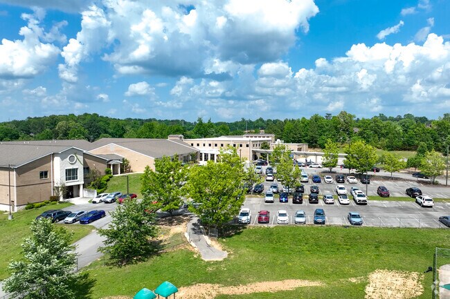 Center Point Elementary School is located in Outer Center Point a large suburb setting. The student population is 626and the school serves PK-2.