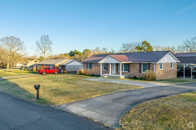 Homes in Charlotte come in a variety of styles.