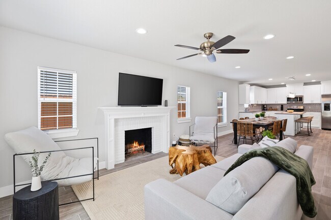 235 W Woodin Blvd unit Main, Dallas, TX 75224 - photo 3