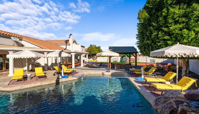 2431 E Laurel St unit ID1370181P, Mesa, AZ 85213 - photo 6