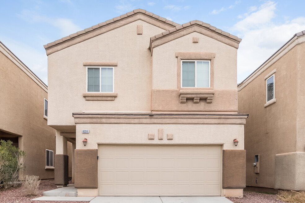 6226 Port Astoria Ct, Las Vegas, NV 89122 - photo 1