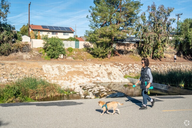 The Arroyo Simi Bike Path in Simi Valley is popular for dog walking and scenic outdoor activities.