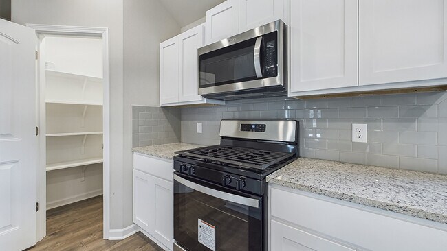 218 Crowne Parc Dr unit 36198693, Opelousas, LA 70570 - photo 6