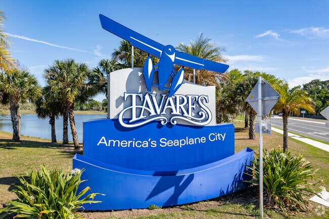 The Tavares welcome sign recognizes its status as a seaplane destination.