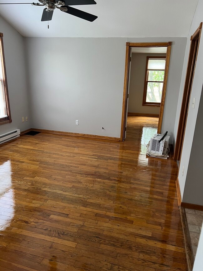 1215 23rd St unit 1215 23RD apt 3, Des Moines, IA 50311 - photo 7