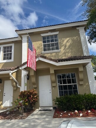 12122 SW 2nd St, Pembroke Pines, FL 33025