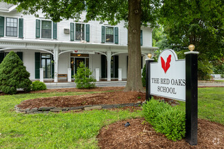 The Red Oaks School