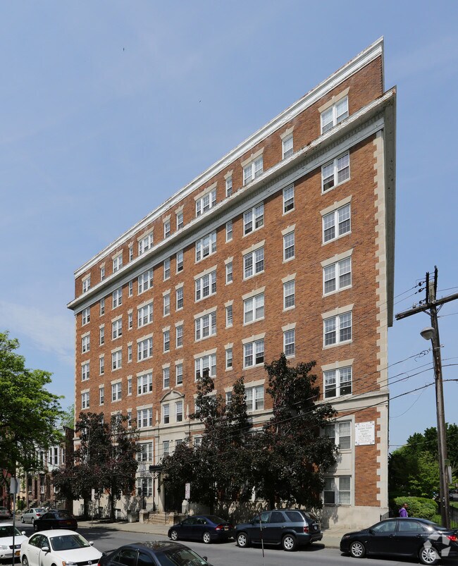 11 S Lake Ave, Albany, NY 12203