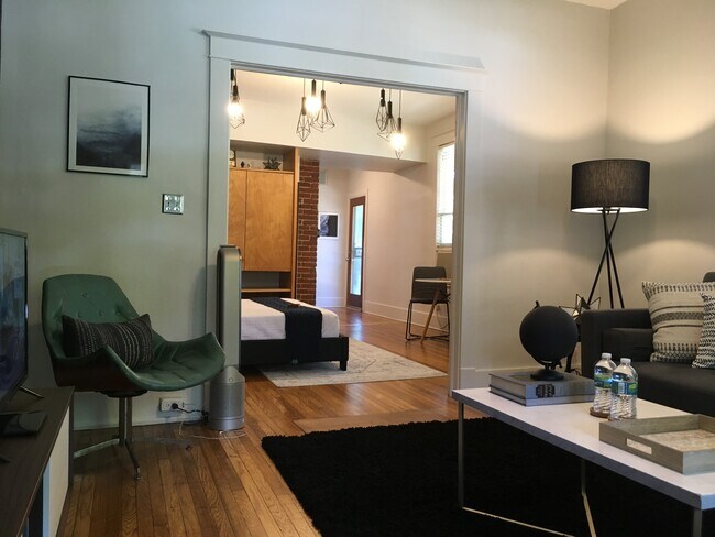 2012 Harbert Ave unit 2, Memphis, TN 38104 - photo 4