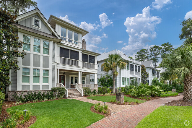 There are so many beautiful homes in Palmetto Bluff, some have beautiful red brick sidewalks.