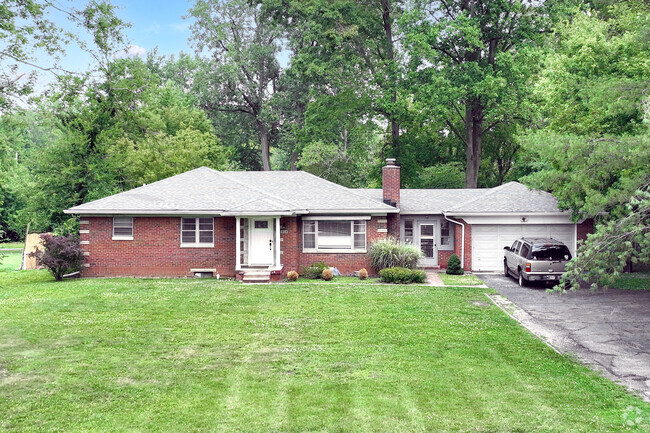 Ranch style homes, also known as ranchers are a popular style in Wynnedale-Spring Hill.