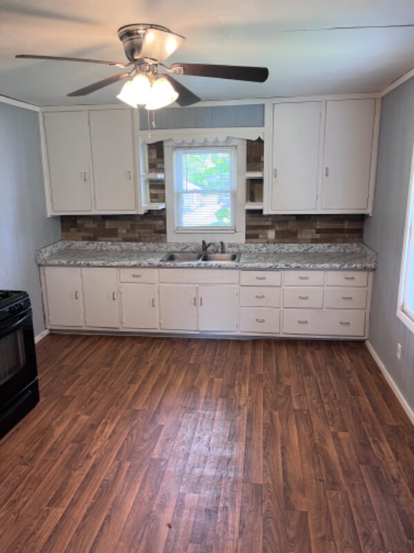 611 N Race St unit Garage, Glasgow, KY 42141 - photo 6