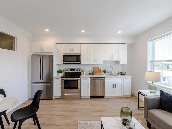 1201 W Girard Ave unit 11, Philadelphia, PA 19123 - photo 6