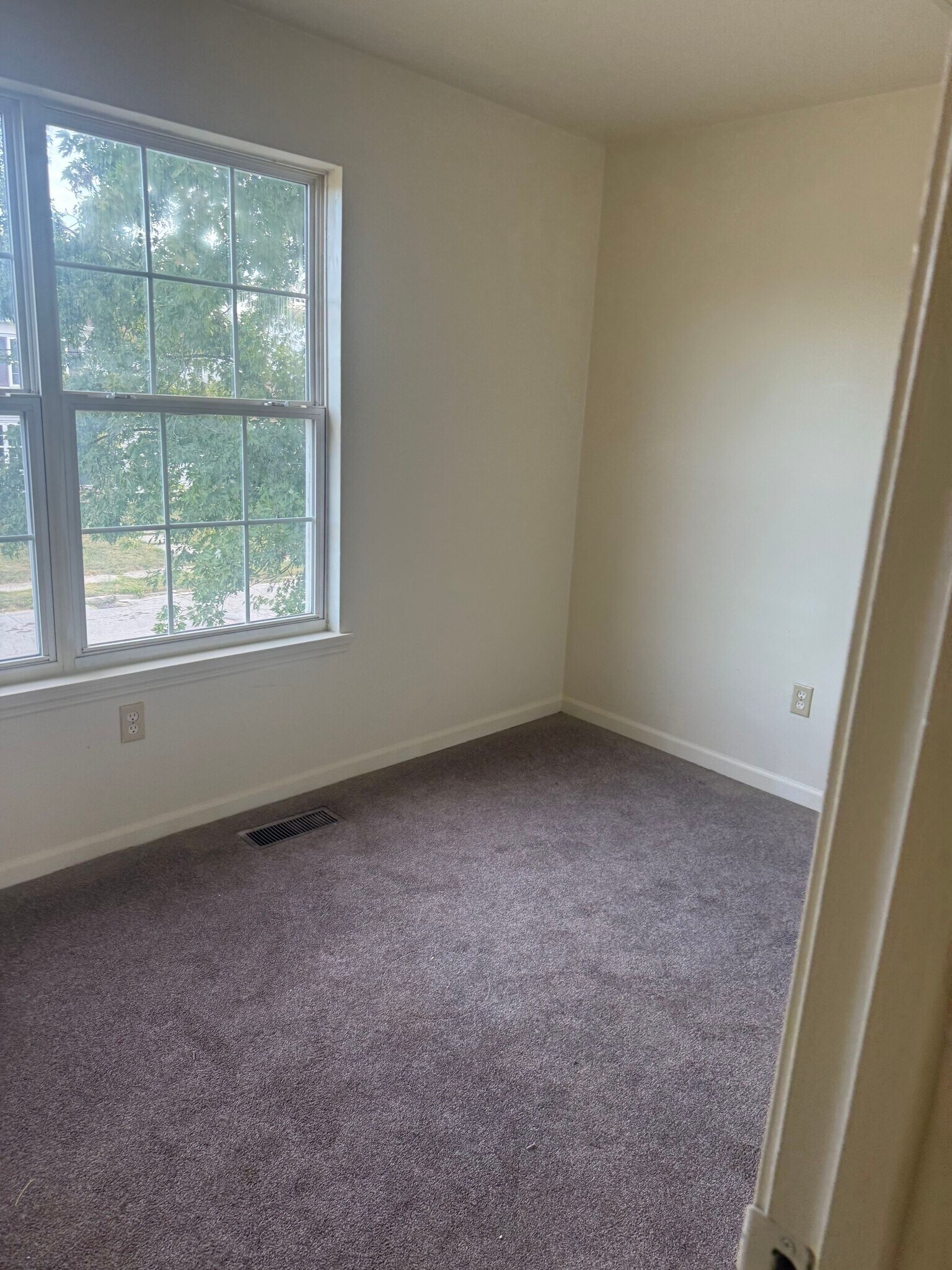 535 Hope St, Lima, OH 45804 - photo 1