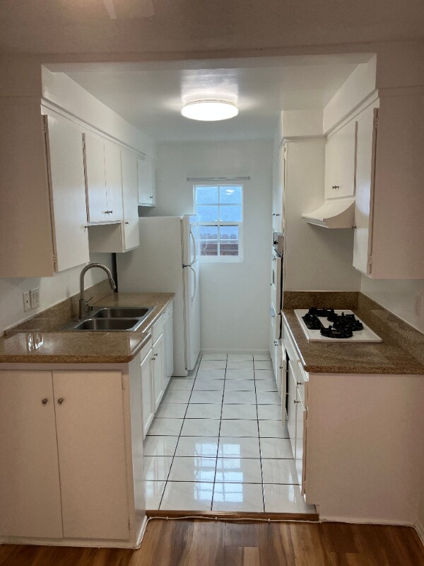 11707 Kiowa Ave unit 4, Los Angeles, CA 90049 - photo 1