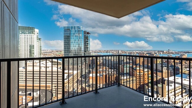 72 Staniford St unit 2101, Boston, MA 02114 - photo 4