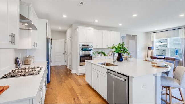 6 Eastwood Terrace, East Hanover, NJ 07936 - photo 5