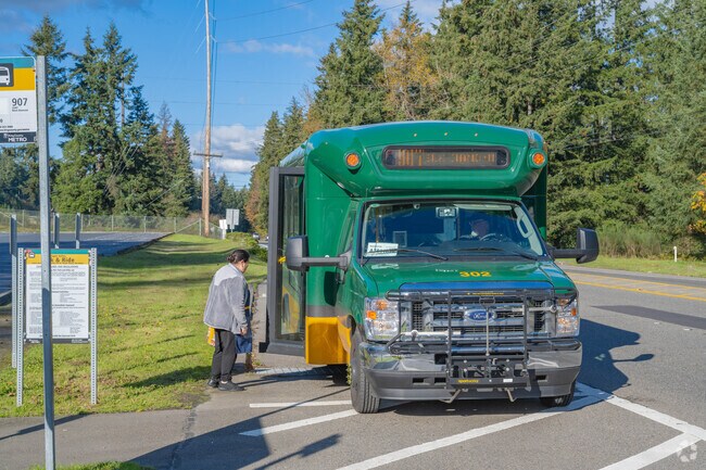 Dorre Don locals have access to King County Metro Bus Systems.