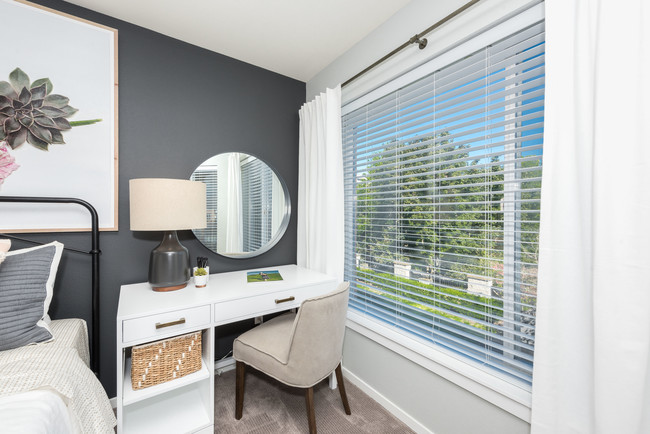 The Douglas, Portland, OR 97201 - photo 6